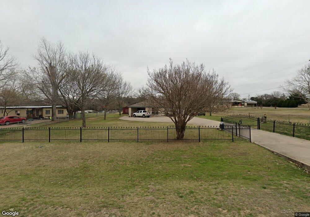 200 Spring Valley Ct, Springtown, TX 76082 - photo 1