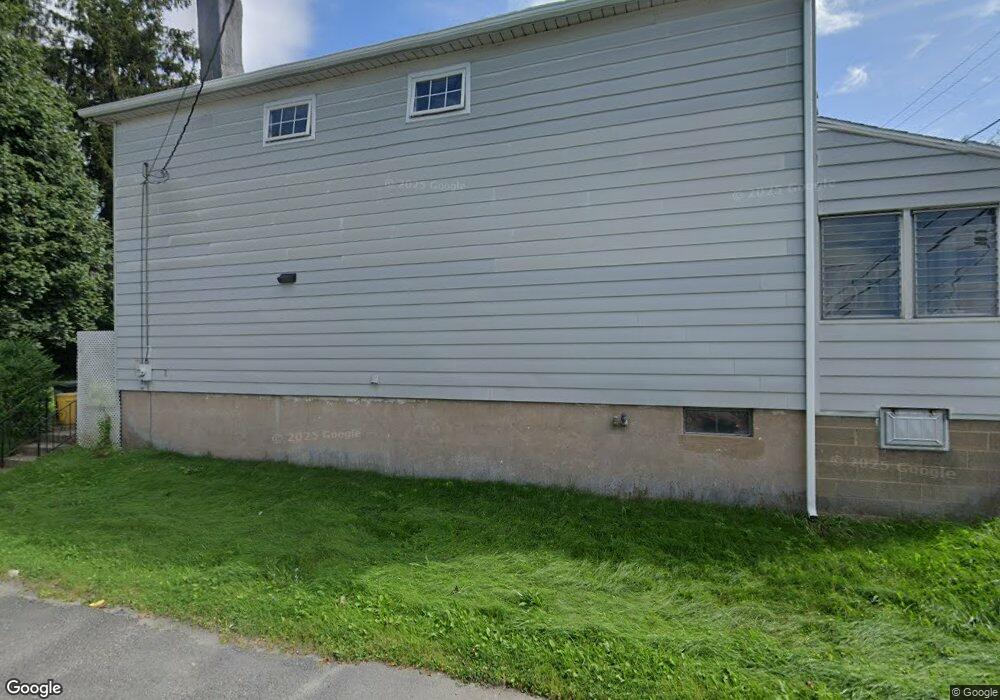 726 Lincoln St, Hazleton, PA 18201 - photo 1