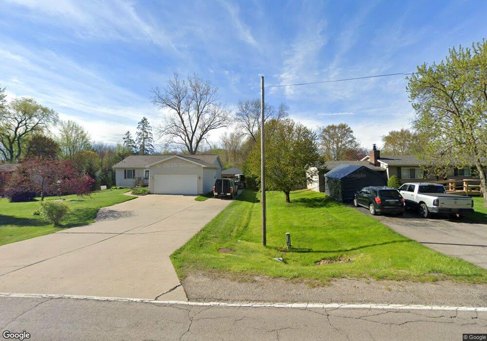 1127 W Reid Rd, Flint, MI 48507 - photo 1