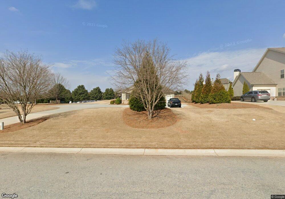 401 Delaperriere Loop, Jefferson, GA 30549 - photo 1