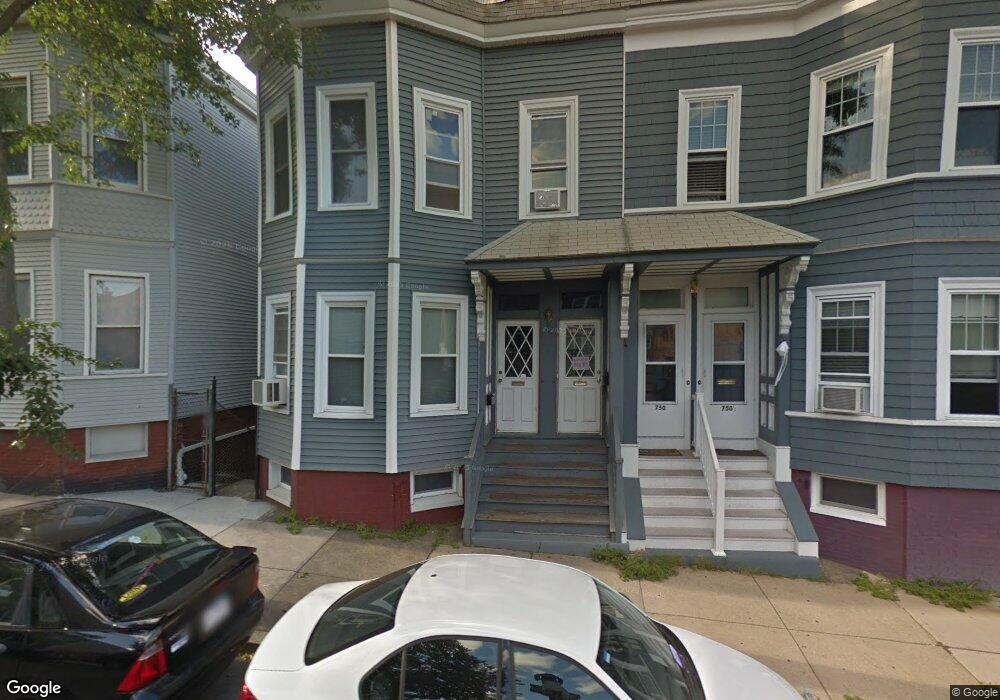 748 1/2 E 3rd St, Boston, MA 02127 - photo 1