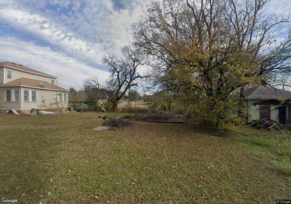 407 S Jordan St, Cleveland, OK 74020 - photo 1