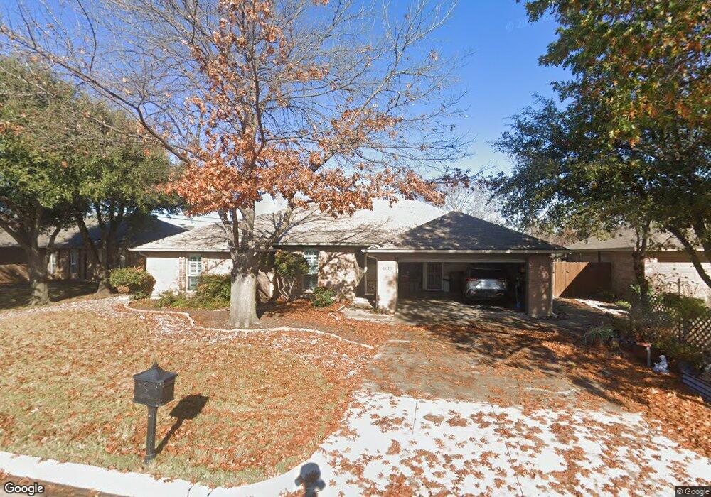 8025 Lynda Ln, North Richland Hills, TX 76180 - photo 1