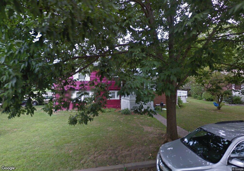 122 Brooklawn Cir, New Haven, CT 06515 - photo 1