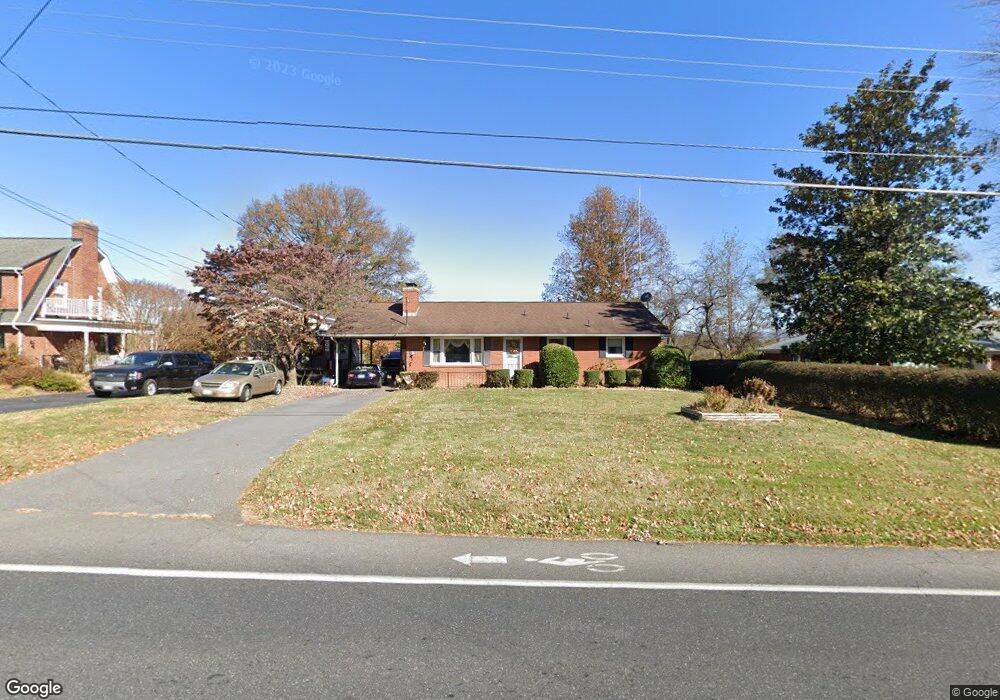 1927 W Main St, Waynesboro, VA 22980 - photo 1