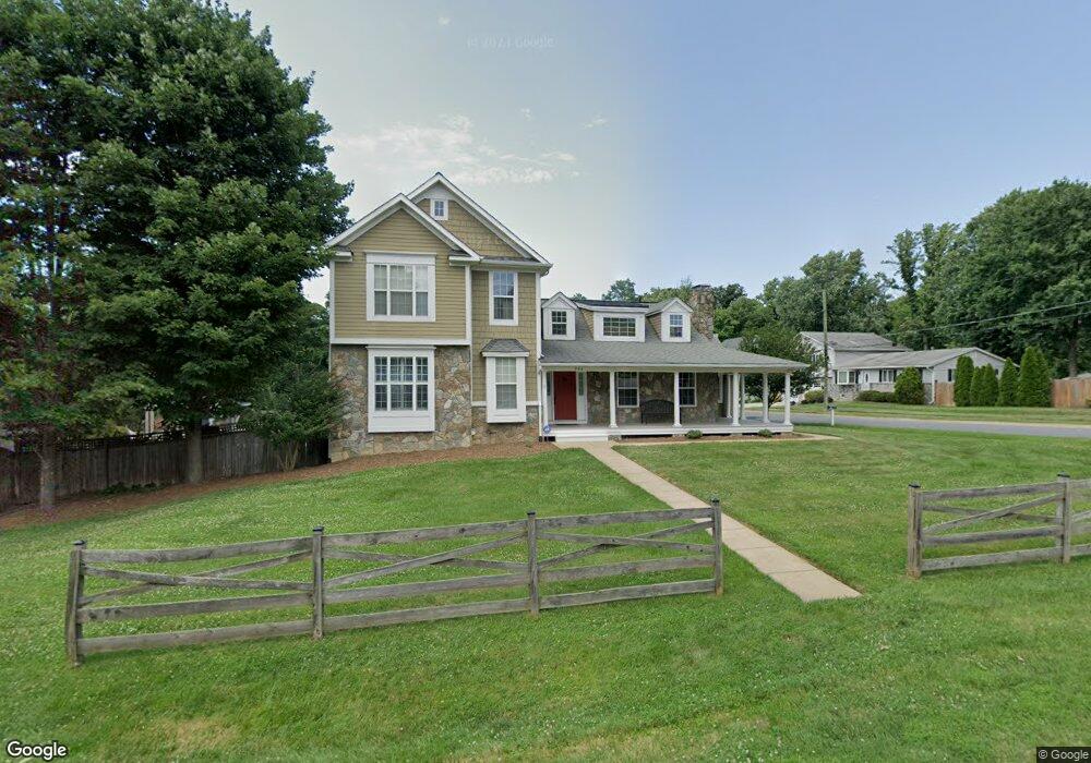 238 Talahi Rd SE, Vienna, VA 22180 - photo 1