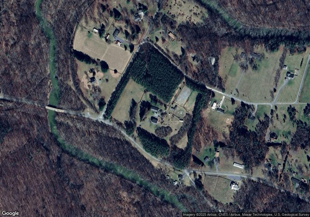 2916 Green Spring Rd, Winchester, VA 22603 - photo 1