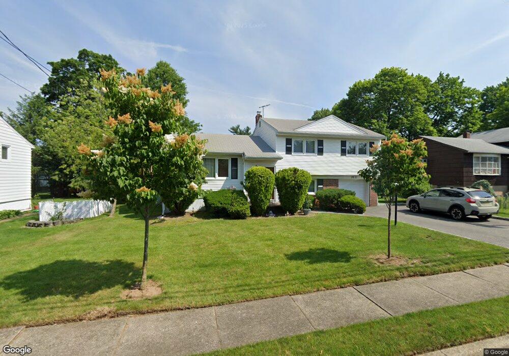 39-11 Pershing St, Fair Lawn, NJ 07410 - photo 1