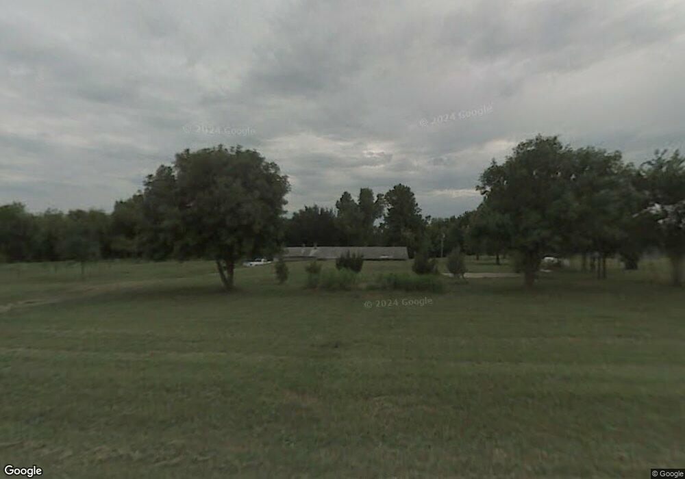 10121 SW 49th St, Topeka, KS 66610 - photo 1