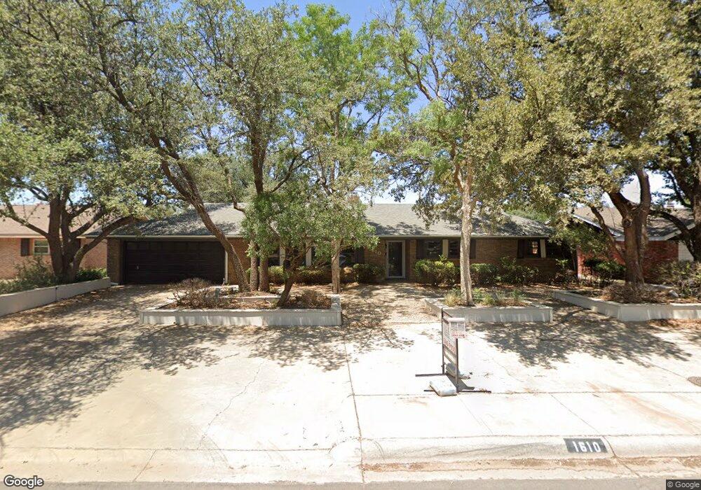 1610 W Pine Ave, Midland, TX 79705 - photo 1