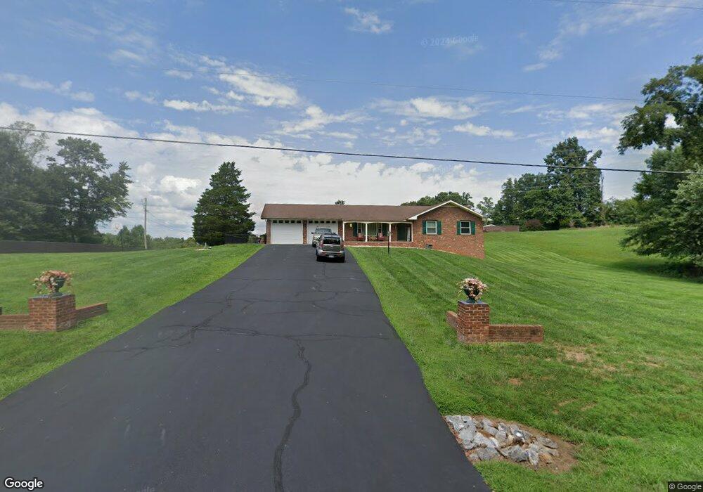 505 Holland Cir, Axton, VA 24054 - photo 1