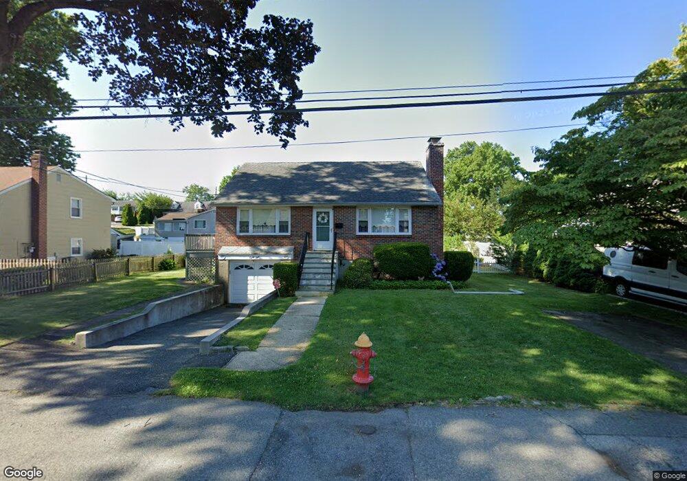 36 Fieldcrest Rd, Tuckahoe, NY 10707 - photo 1