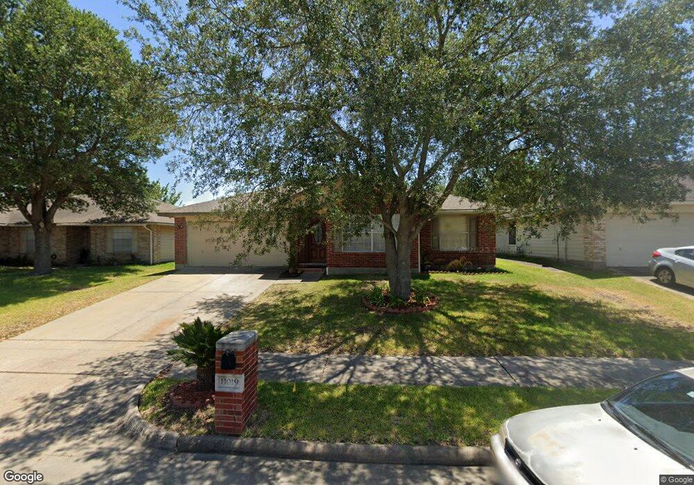 11019 Linden Gate Dr, Houston, TX 77075 - photo 1