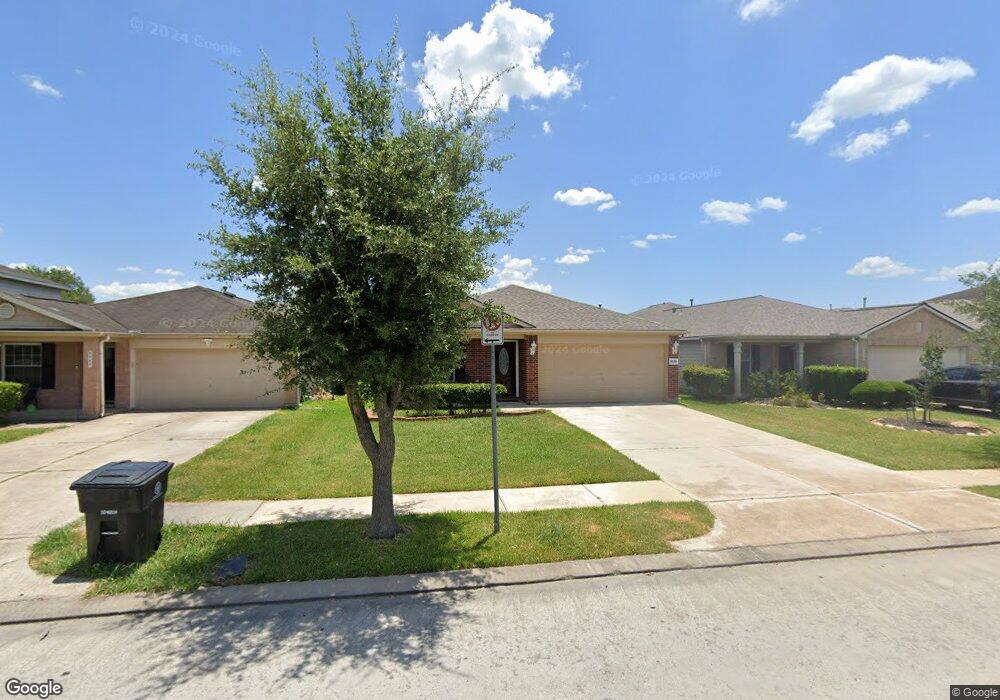 9338 Wolcott Park Ln, Houston, TX 77075 - photo 1