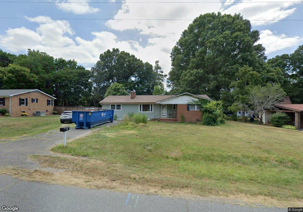 205 Greenvale Rd, Asheboro, NC 27203 - photo 1