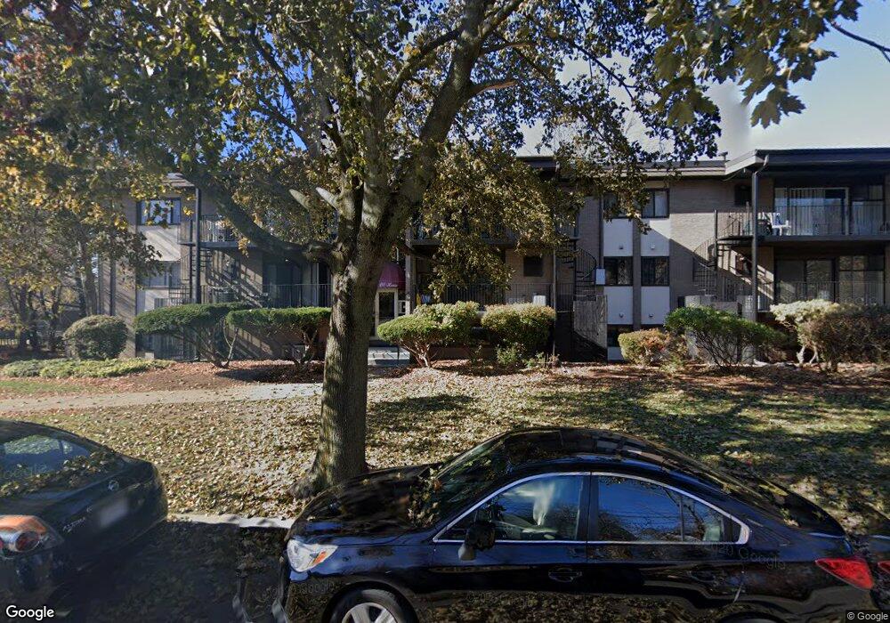 180 Central St unit 2, Stoneham, MA 02180 - photo 1