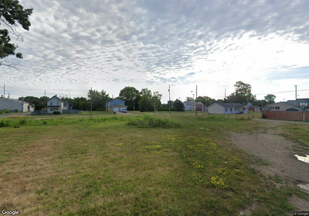 707 Sandal Place NE, Canton, OH 44704 - photo 1