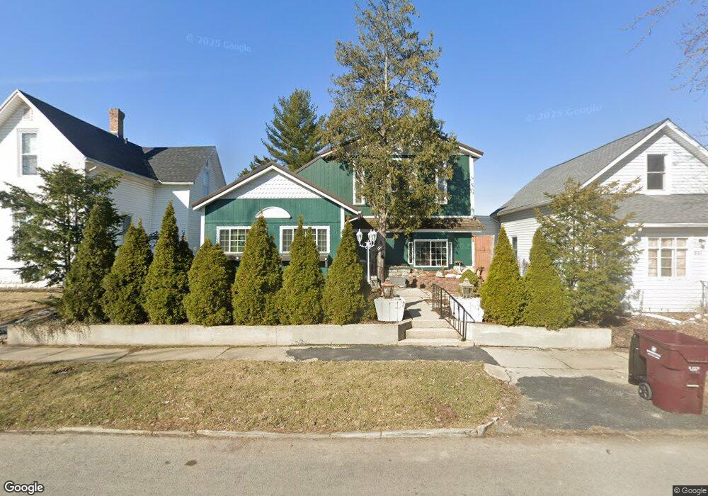 517 N Gilbert St, Ada, OH 45810 - photo 1