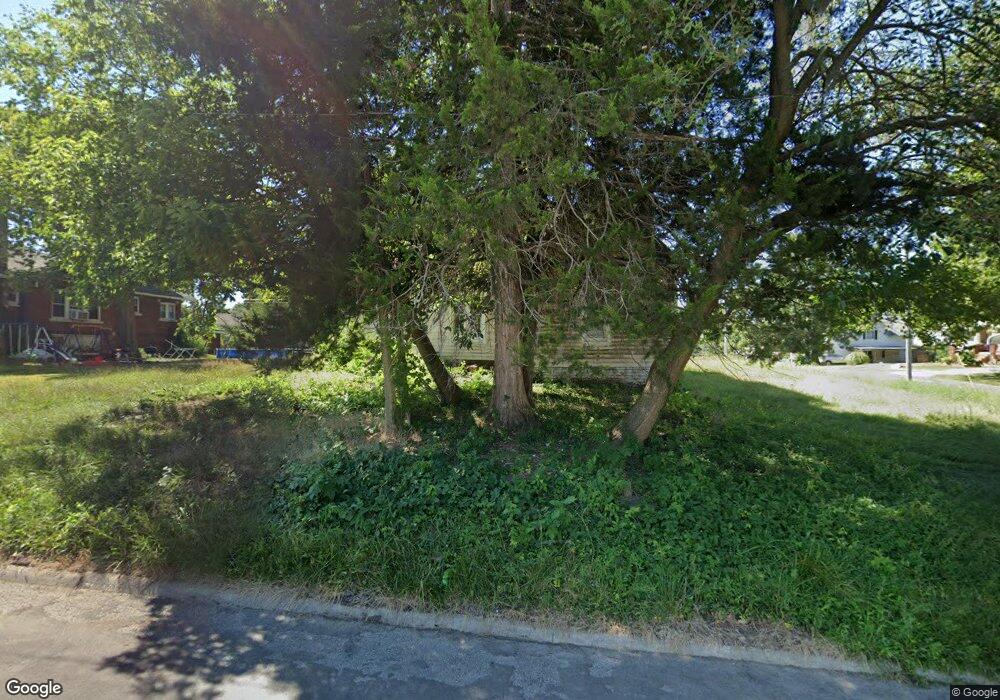 824 W Coates St, Moberly, MO 65270 - photo 1