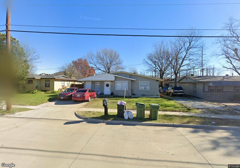 210 Bellaire Dr, Hurst, TX 76053 - photo 1