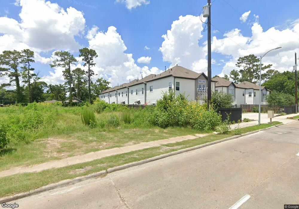 2504 W Tidwell Rd unit J, Houston, TX 77091 - photo 1