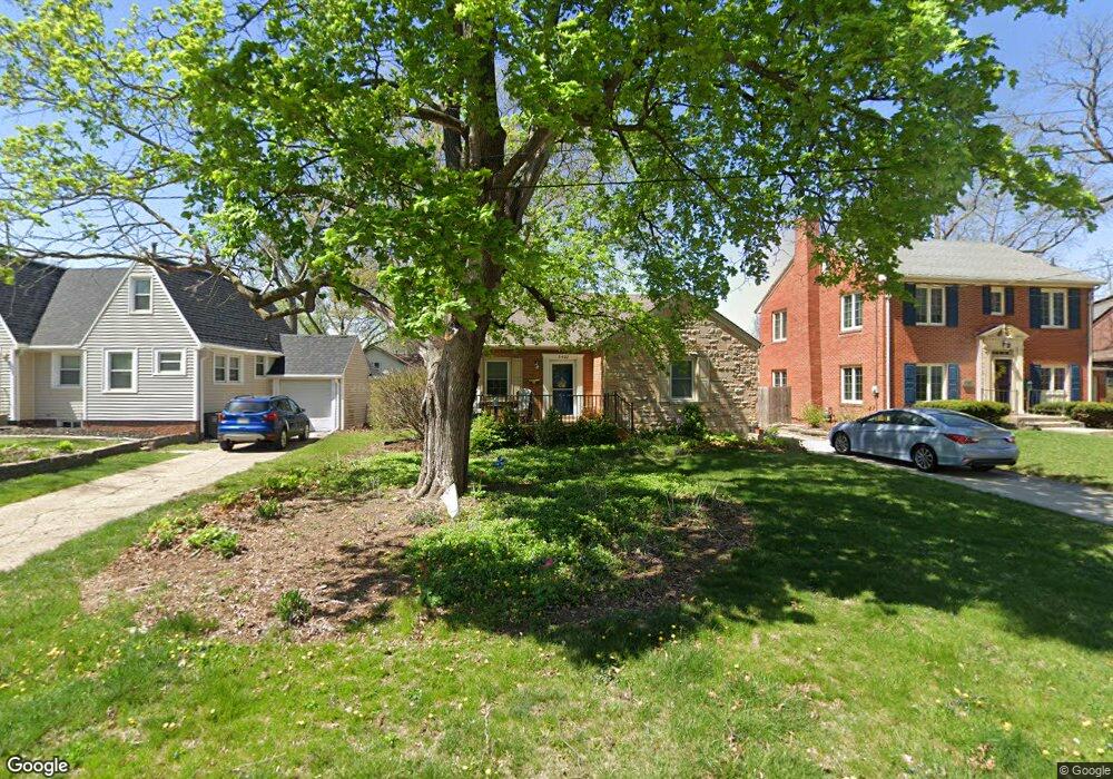 2400 Raymond Dr, Des Moines, IA 50310 - photo 1