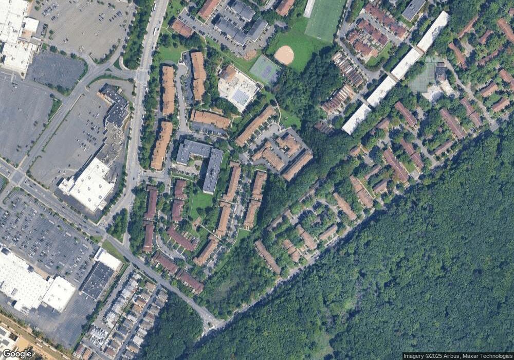 116 Windham Loop unit 460, Staten Island, NY 10314 - photo 1