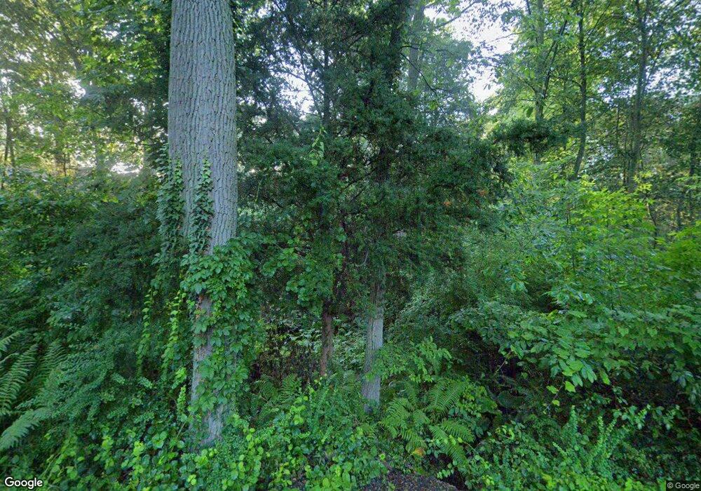 12 Laurel Ln, Darien, CT 06820 - photo 1