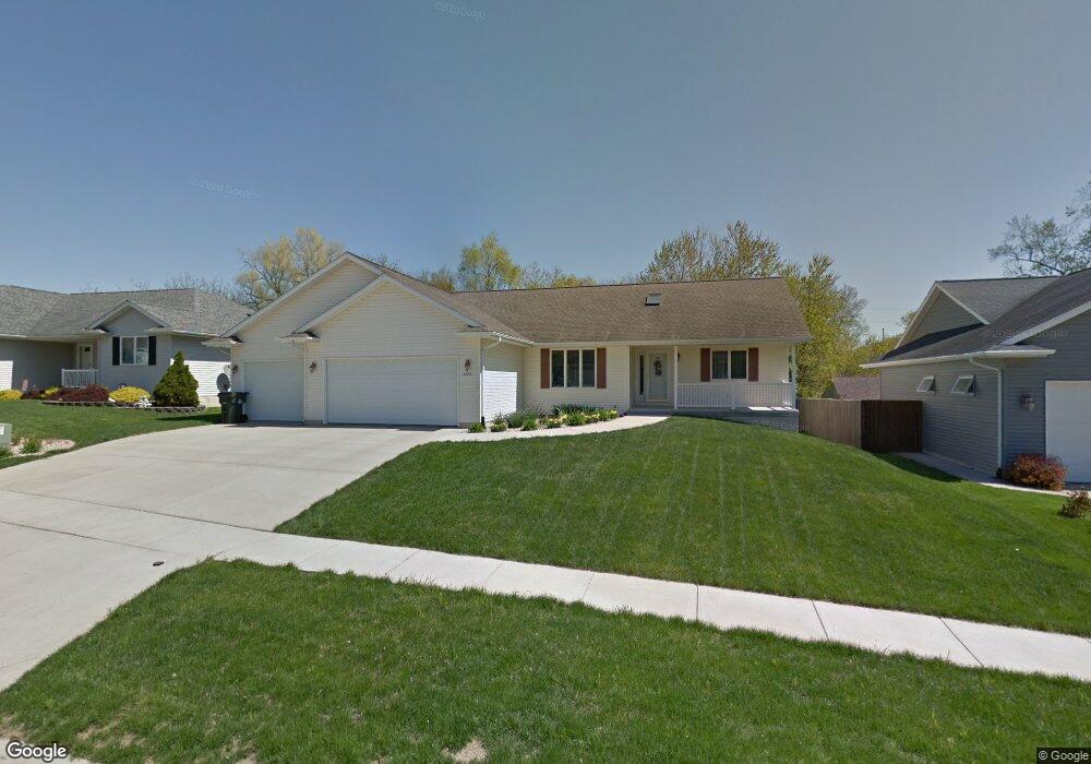 2123 Milligan Ct SW, Cedar Rapids, IA 52404 - photo 1