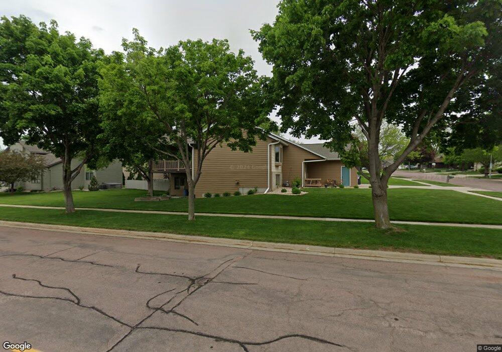 5217 E Fernwood Dr, Sioux Falls, SD 57110 - photo 1