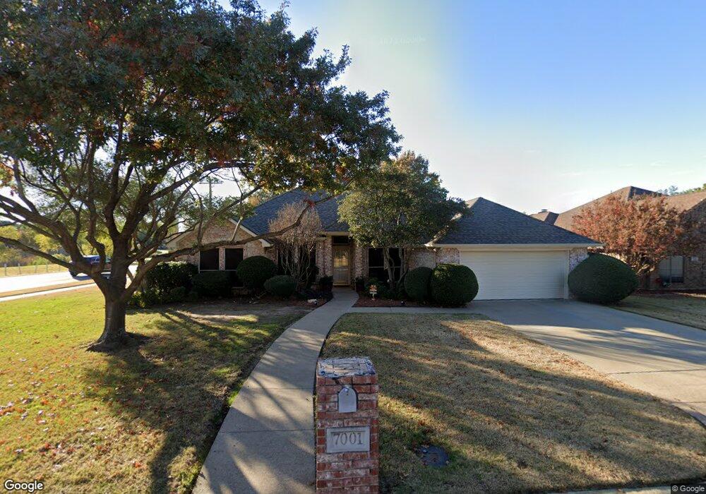 7001 Leaning Oak Dr, North Richland Hills, TX 76182 - photo 1
