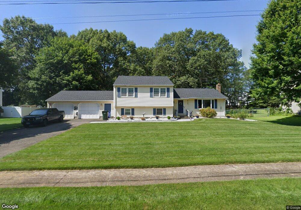 29 Leslie St, Windsor Locks, CT 06096 - photo 1