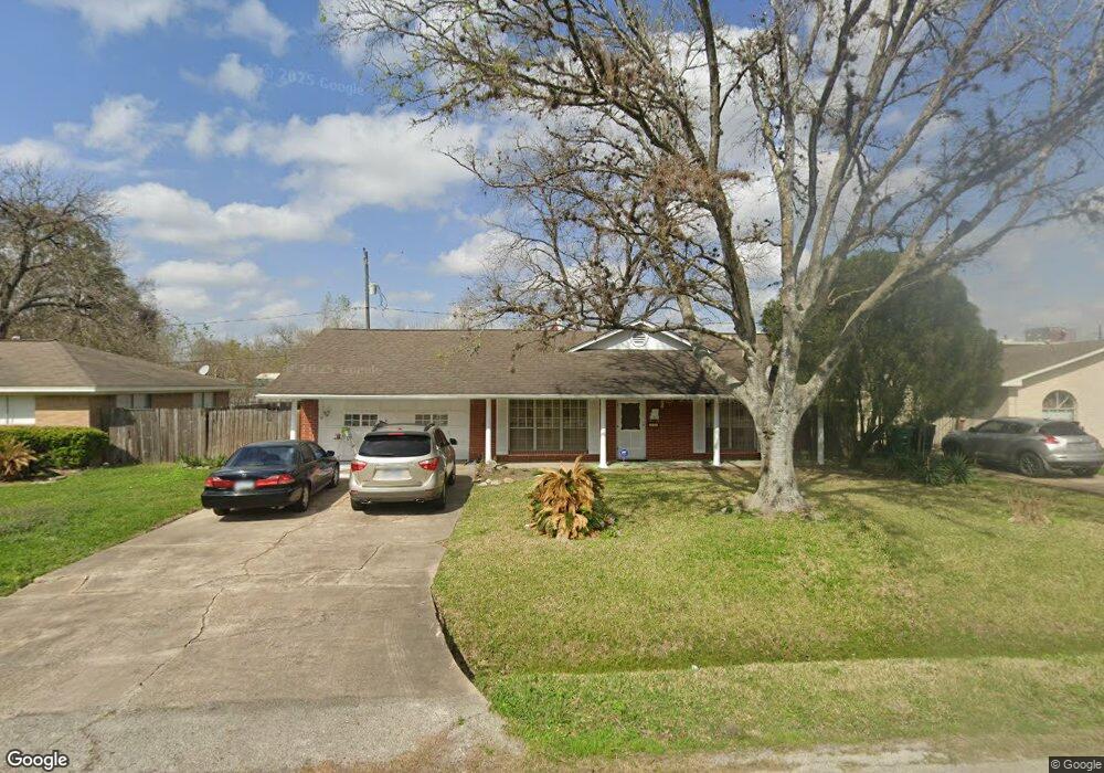 631 Hurley St, Houston, TX 77022 - photo 1