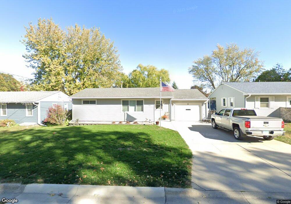 708 E 12th St N, Newton, IA 50208 - photo 1