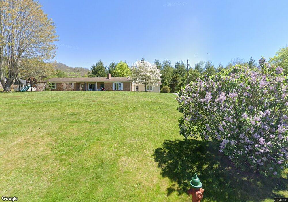 170 Mountain View Rd, Burnsville, NC 28714 - photo 1