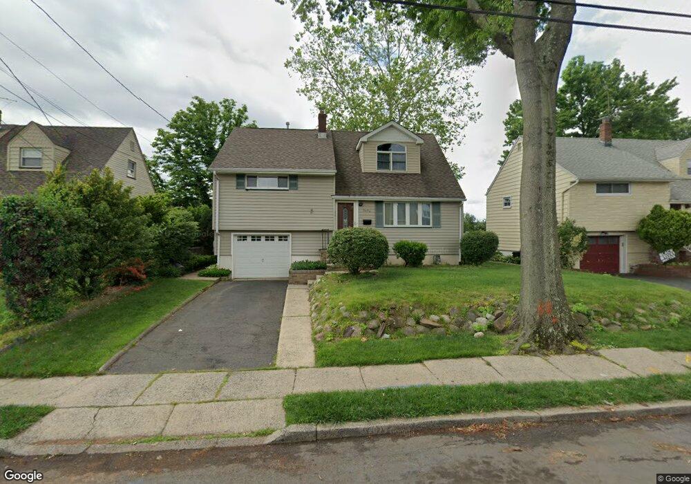 2720 Hickory Rd, Union, NJ 07083 - photo 1