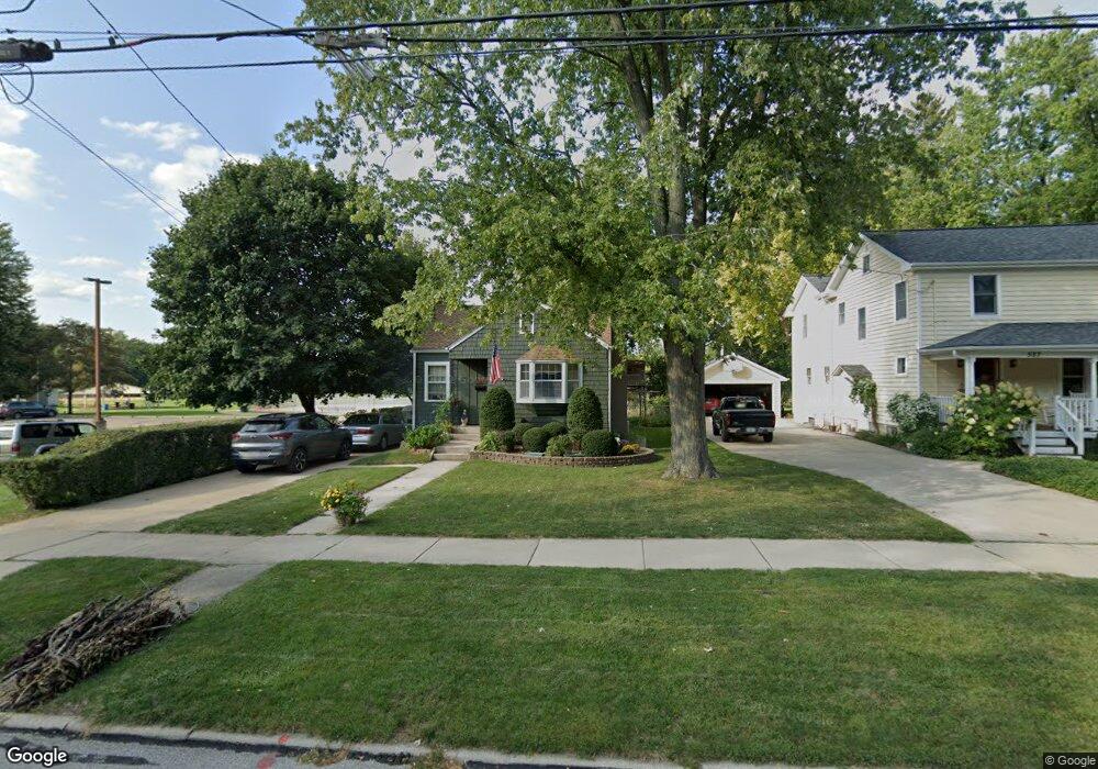 531 Illinois Ave, Batavia, IL 60510 - photo 1