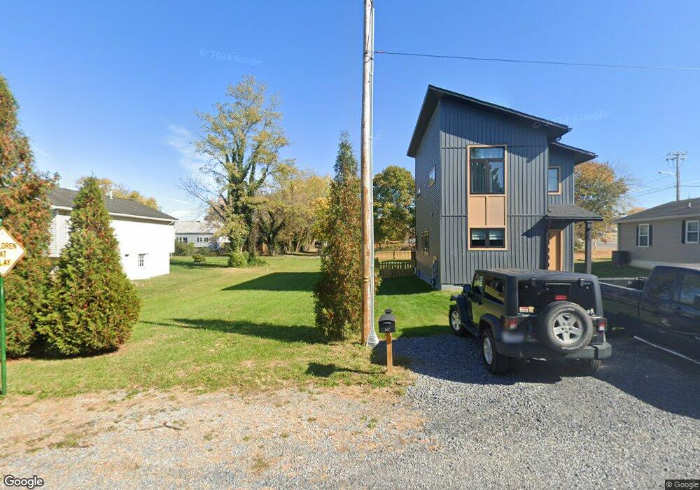 305 S Buchannan St, Ranson, WV 25438 - photo 1