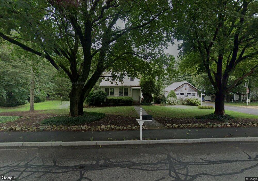 401 Chestnut St, Franklin, MA 02038 - photo 1