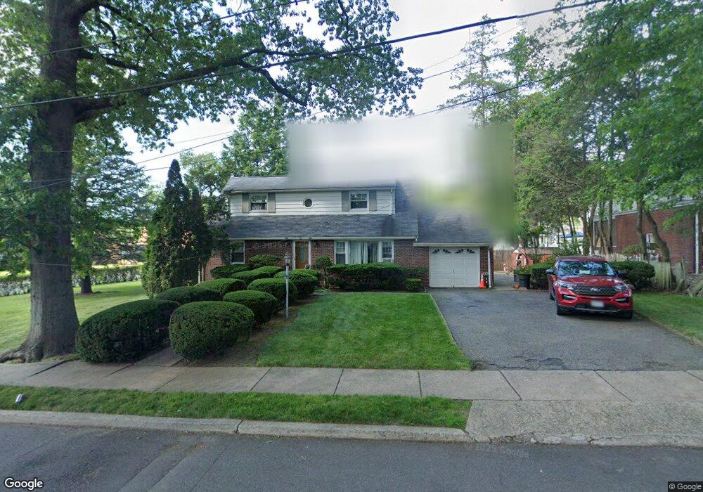 713 Forest Ave, Teaneck, NJ 07666 - photo 1