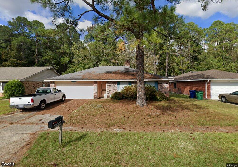 206 N Queens Dr, Slidell, LA 70458 - photo 1