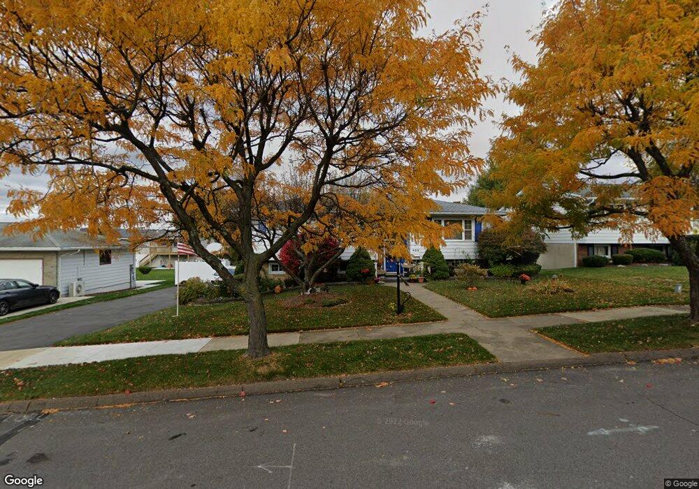 435 Shirley Ln, Dunmore, PA 18512 - photo 1