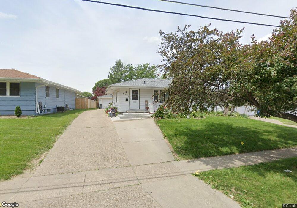 3214 E 25th Ct, Des Moines, IA 50317 - photo 1