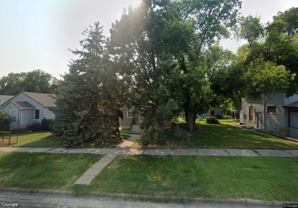 316 8th Ave SE, Jamestown, ND 58401 - photo 1