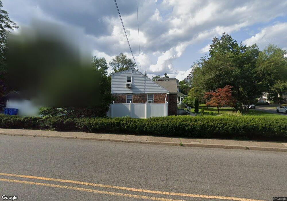 355 Knickerbocker Rd, Tenafly, NJ 07670 - photo 1