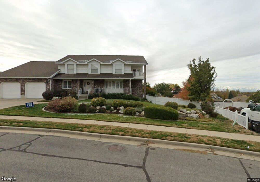 482 Deer Hollow Cir, Centerville, UT 84014 - photo 1