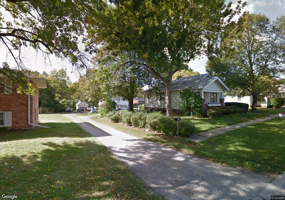 118 S 6th Ave E, Newton, IA 50208 - photo 1