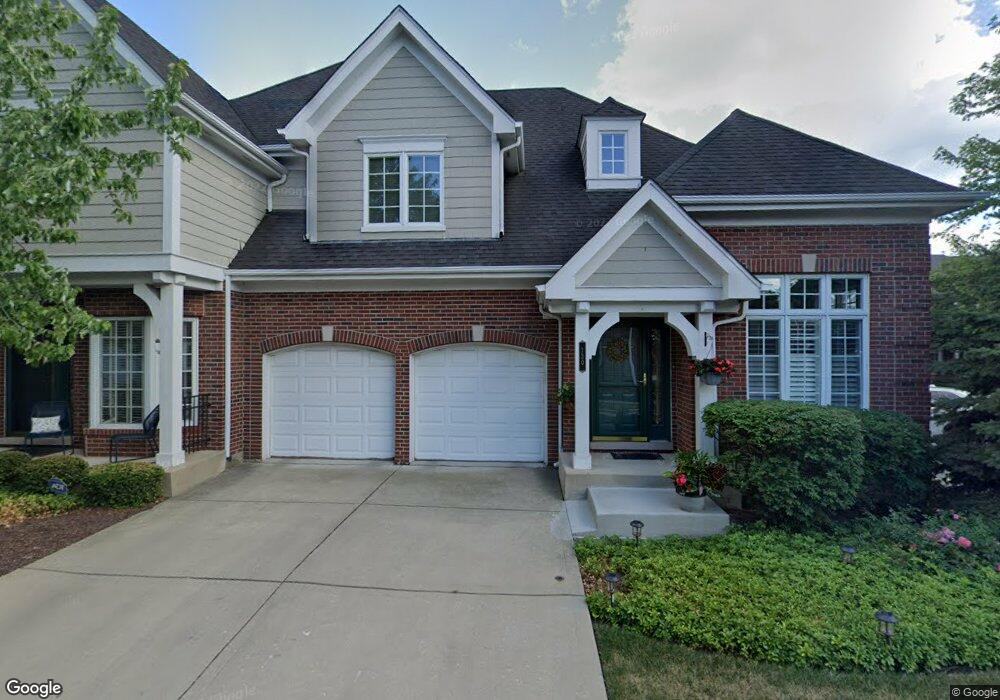 130 E Knighton Place, Elmhurst, IL 60126 - photo 1