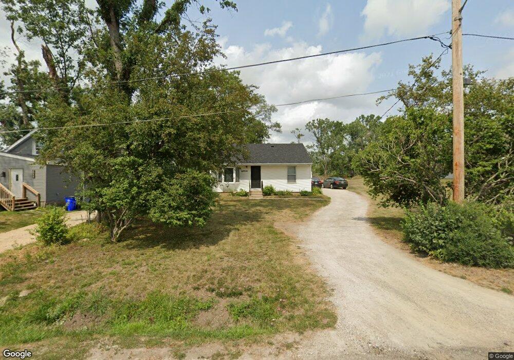 2040 Sylvia Ave NE, Cedar Rapids, IA 52402 - photo 1