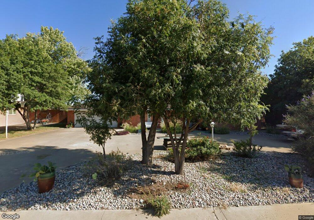 1110 E 2nd St, Dumas, TX 79029 - photo 1